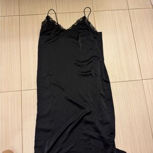 H&M Black Lace-Trim Slip - Black